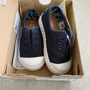 Toms Blue and White Canvas Sneakers with Elastic Laces